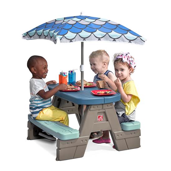 step 2 sand table with umbrella