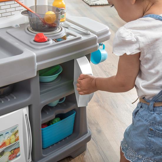 step2 little helper's complete kitchen