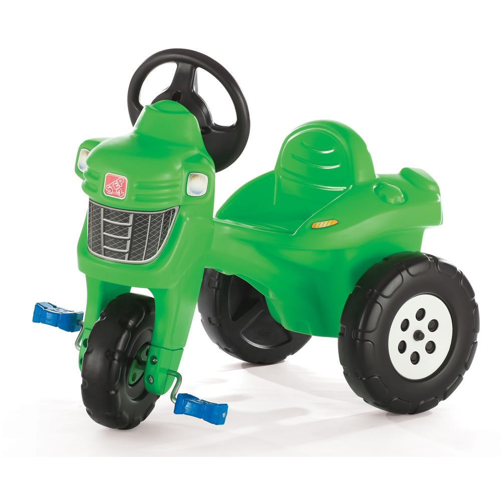 plastic pedal tractor