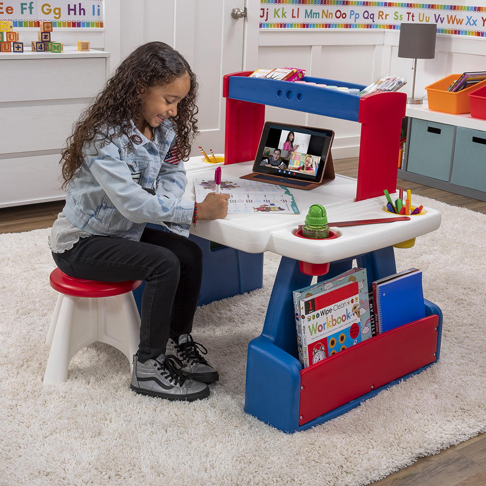 kids art table and chairs